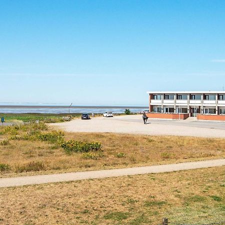 6 Person Holiday Home In H Jer Hojer Экстерьер фото
