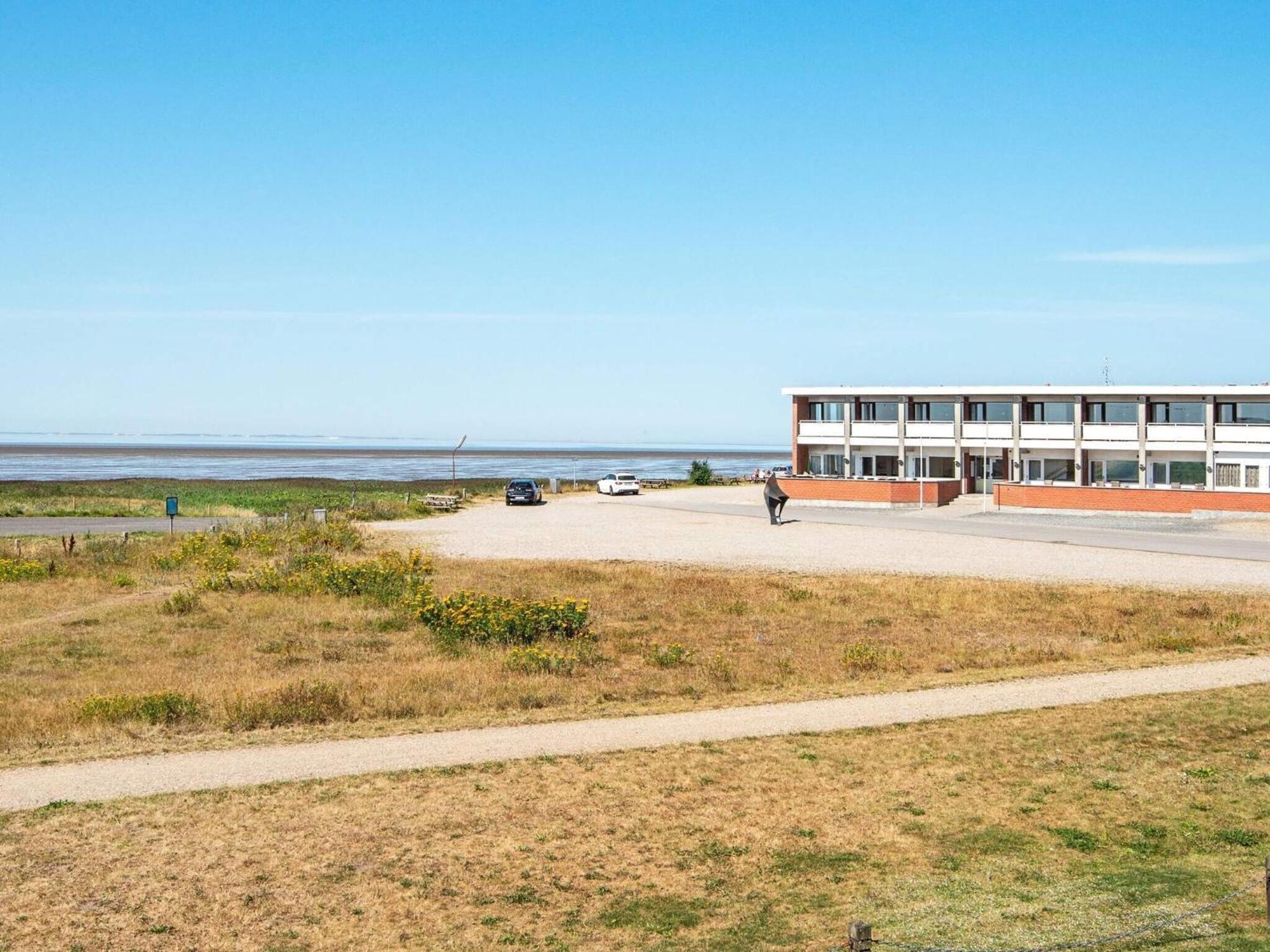 6 Person Holiday Home In H Jer Hojer Экстерьер фото